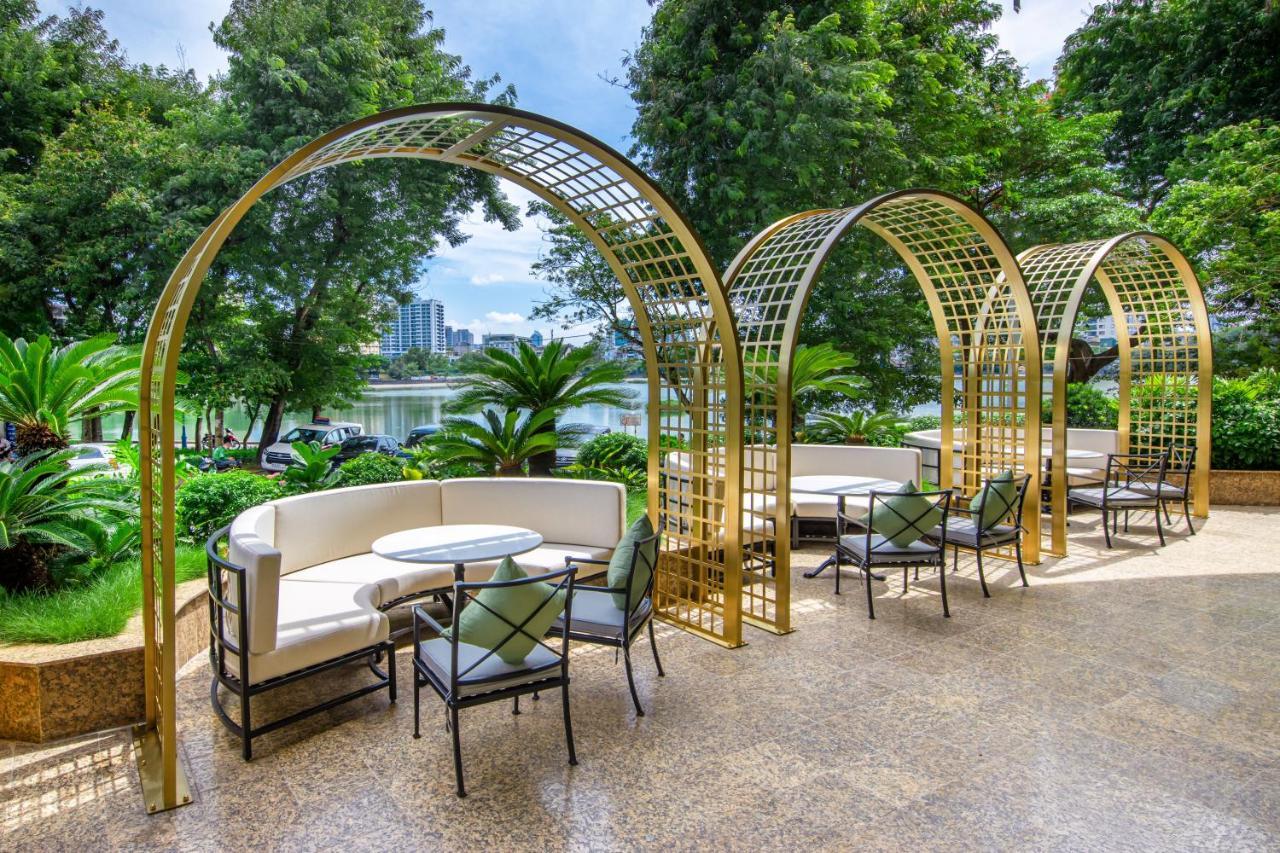 Dolce By Wyndham Hanoi Golden Lake Bagian luar foto