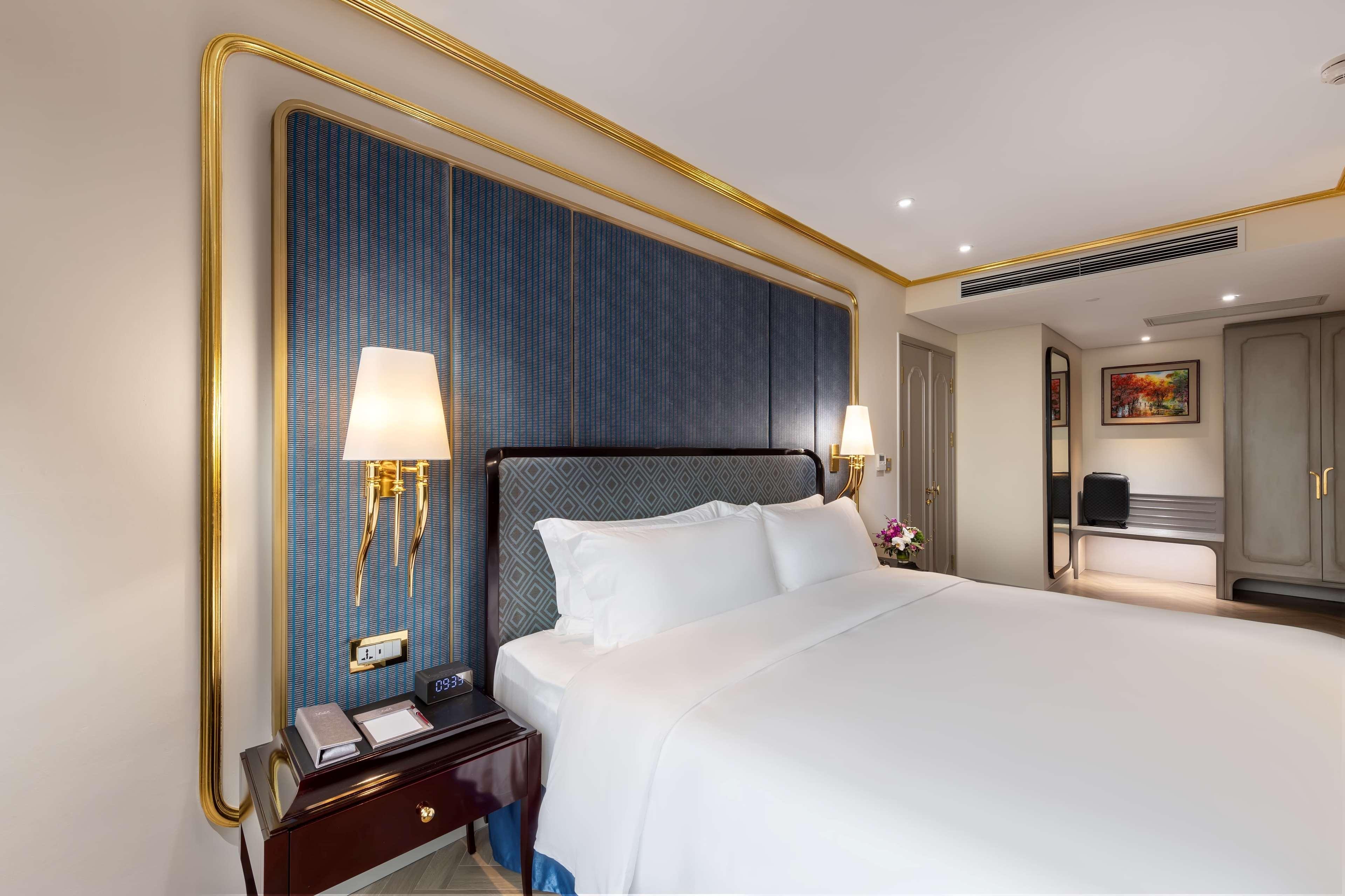 Dolce By Wyndham Hanoi Golden Lake Bagian luar foto