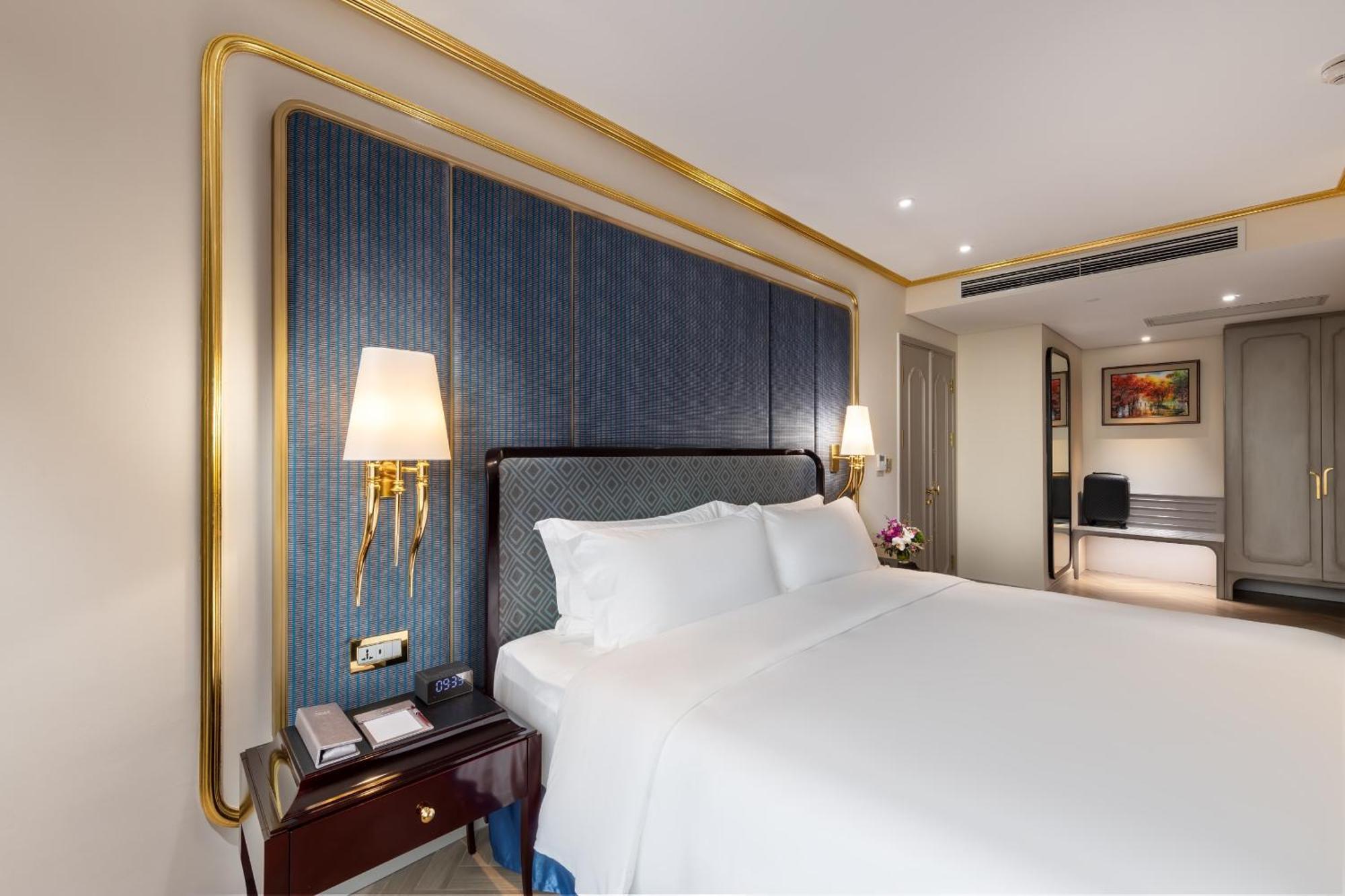 Dolce By Wyndham Hanoi Golden Lake Bagian luar foto