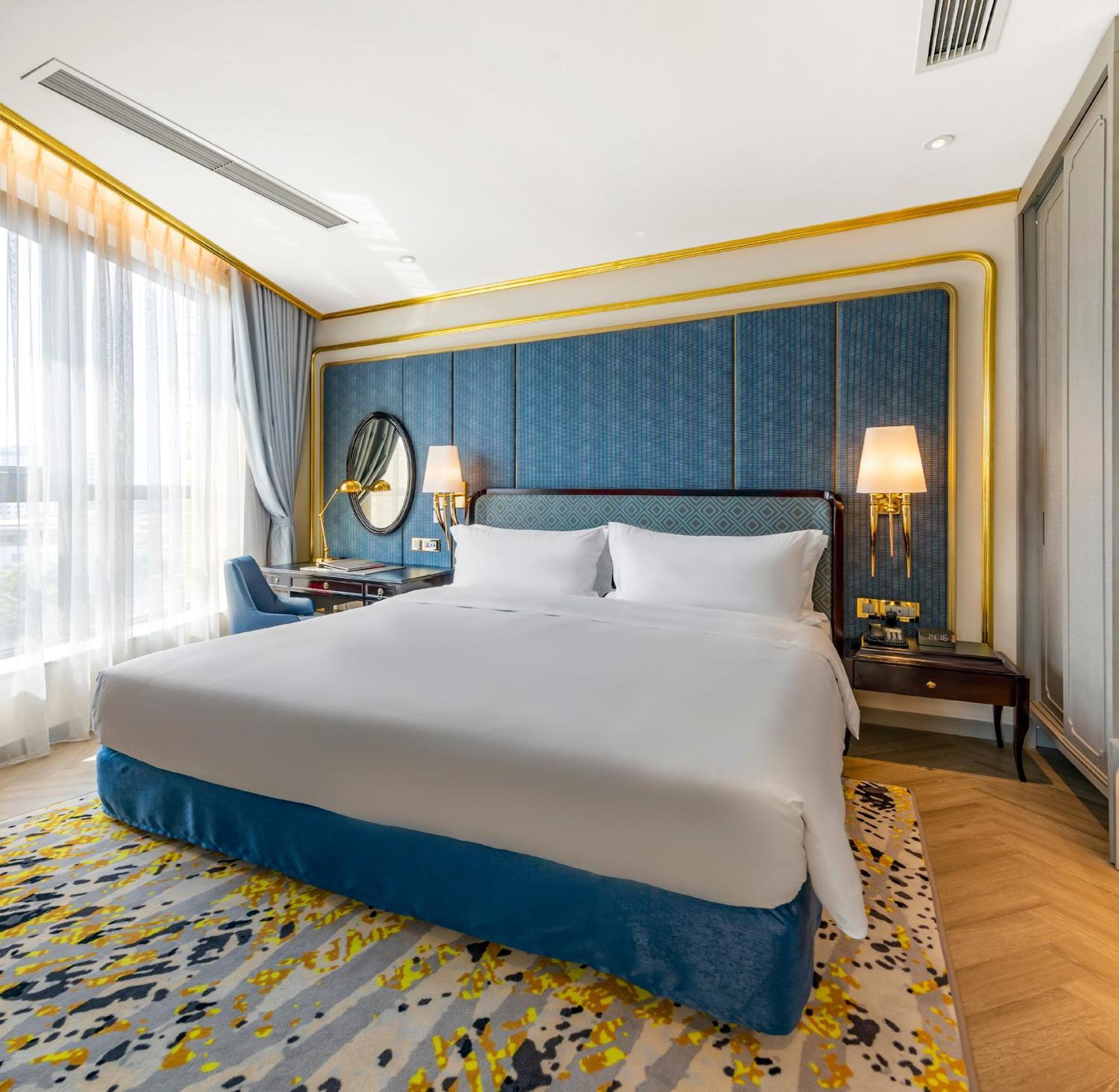 Dolce By Wyndham Hanoi Golden Lake Bagian luar foto